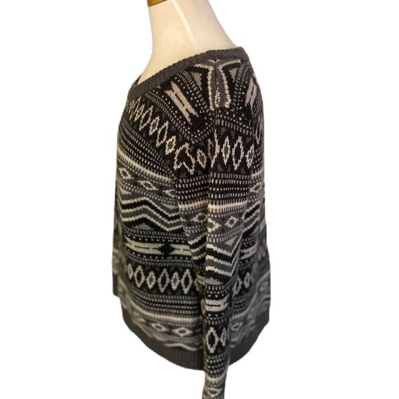 #530 HAUTE HIPPIE Merino Wool Sweater - Picture 3 of 9